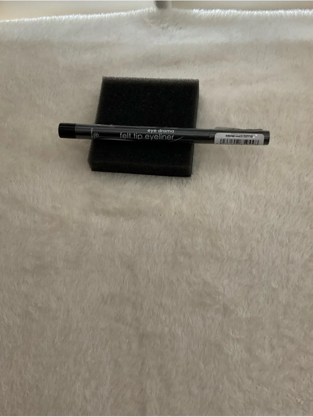 Felt Tip Eyeliner Pen - Black